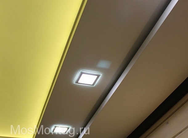 Монтаж светильников встроенных в потолок